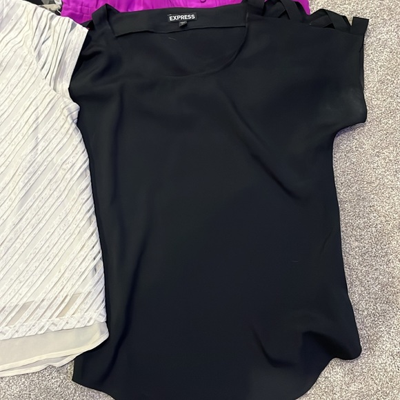 Lot of all 4 XS - Picture 3 of 5